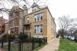 Propiedad en alquiler con 3 habitaciones y 2 baños en Chicago