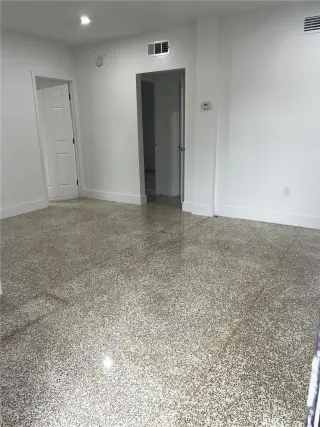 Propiedad en alquiler con 1 dormitorio y 1 baño en Miami