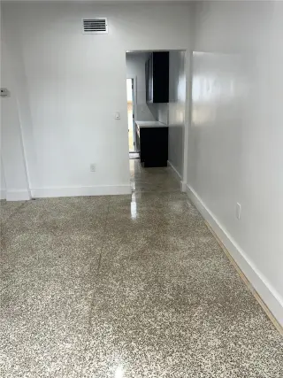 Propiedad en alquiler con 1 dormitorio y 1 baño en Miami