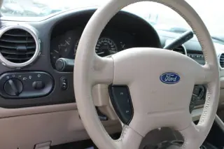 2003 Ford Expedition XLT
