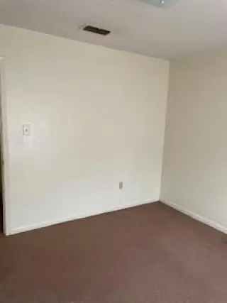 Propiedad en alquiler con 2 habitaciones y 1 baño en Marshall