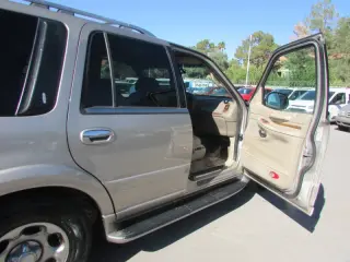2000 Lincoln Navigator