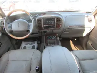 2000 Lincoln Navigator