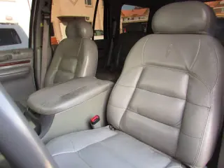 2000 Lincoln Navigator
