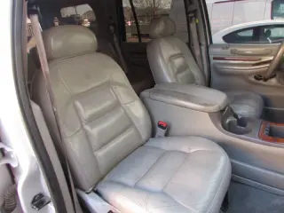 2000 Lincoln Navigator