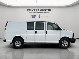 Chevrolet Express 2011 2500 3dr Cargo Van w/ 1WT