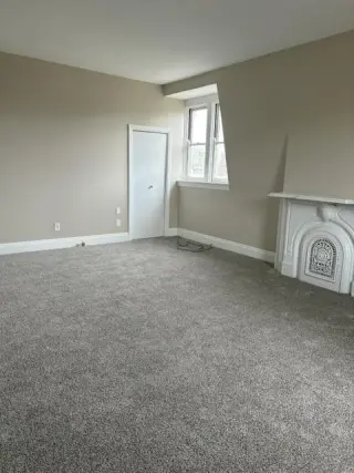 Propiedad en alquiler con 5 habitaciones y 2 baños en Newport