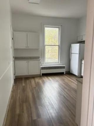 Propiedad en alquiler con 5 habitaciones y 2 baños en Newport