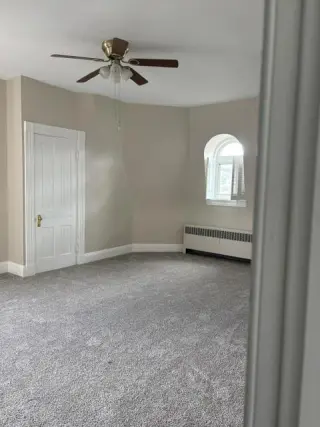 Propiedad en alquiler con 5 habitaciones y 2 baños en Newport