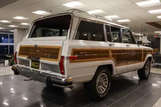 1987 AMC GRAND WAGONEER