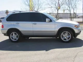 2005 BMW X5 4.4i