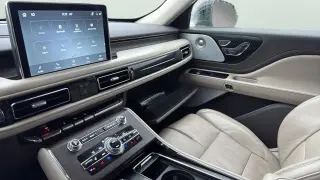 Lincoln Aviator 2021 AWD Reserve 4dr SUV