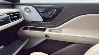 Lincoln Aviator 2021 AWD Reserve 4dr SUV