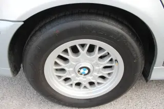 1997 BMW 5 Series 528i
