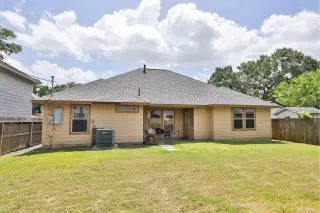 Propiedad en alquiler con 3 habitaciones y 2 baños en Houston