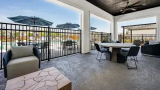 Propiedad en alquiler con 2 habitaciones y 2 baños en Melissa