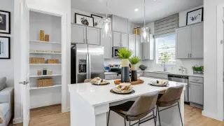 Propiedad en alquiler con 2 habitaciones y 2 baños en Melissa