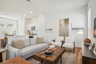 Propiedad en alquiler con 2 habitaciones y 2 baños en Anna
