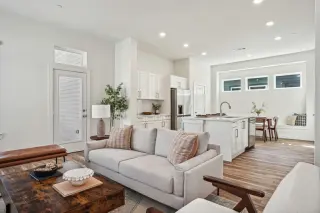 Propiedad en alquiler con 2 habitaciones y 2 baños en Anna