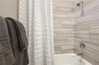 Propiedad en alquiler con 1 dormitorio y 1 baño en Justin