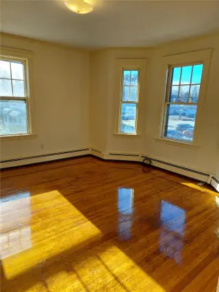 Propiedad en alquiler con 3 habitaciones y 1 baño en Quincy