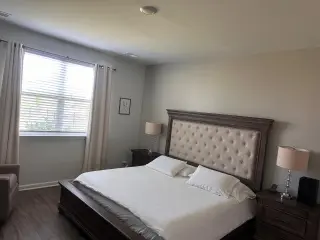 Propiedad en alquiler con 5 habitaciones y 3.5 baños en Pooer