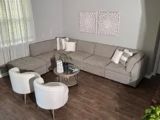 Propiedad en alquiler con 5 habitaciones y 3.5 baños en Pooer