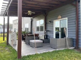 Propiedad en alquiler con 5 habitaciones y 3.5 baños en Pooer