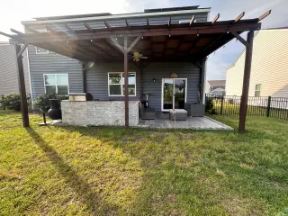 Propiedad en alquiler con 5 habitaciones y 3.5 baños en Pooer