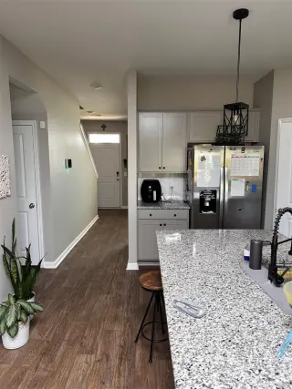 Propiedad en alquiler con 5 habitaciones y 3.5 baños en Pooer