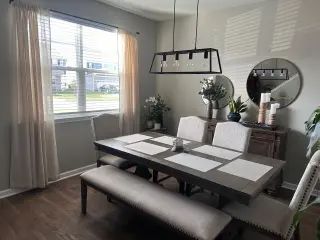 Propiedad en alquiler con 5 habitaciones y 3.5 baños en Pooer
