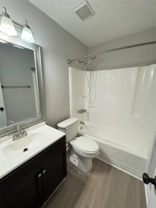 Propiedad en alquiler con 3 habitaciones y 2 baños en Richmond Hill