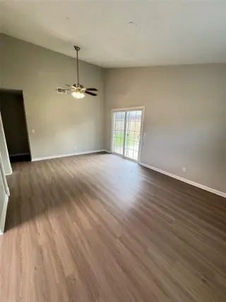 Propiedad en alquiler con 3 habitaciones y 2 baños en Richmond Hill