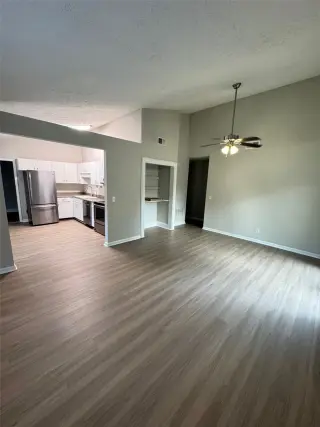 Propiedad en alquiler con 3 habitaciones y 2 baños en Richmond Hill