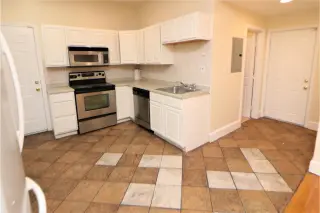 Propiedad en alquiler con 2 habitaciones y 1 baño en Mattaphan