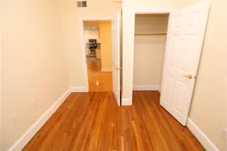 Propiedad en alquiler con 2 habitaciones y 1 baño en Mattaphan