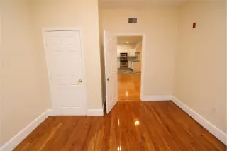 Propiedad en alquiler con 2 habitaciones y 1 baño en Mattaphan