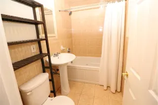 Propiedad en alquiler con 2 habitaciones y 1 baño en Mattaphan