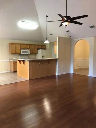 Propiedad en alquiler con 4 habitaciones y 2 baños en Savannah