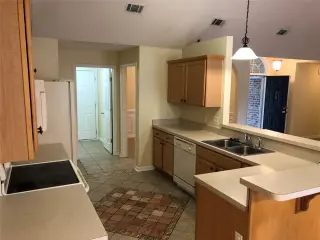 Propiedad en alquiler con 4 habitaciones y 2 baños en Savannah