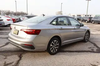2024 Volkswagen Jetta S Auto
