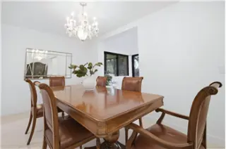 Propiedad en alquiler con 4 habitaciones y 2.5 baños en Boca Ratón