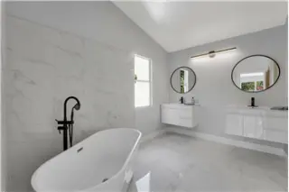 Propiedad en alquiler con 3 habitaciones y 2.5 baños en Coral Springs