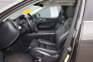 2019 Volvo XC60 T5 AWD Momentum