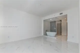 Propiedad en alquiler con 3 habitaciones y 3.5 baños en Miami