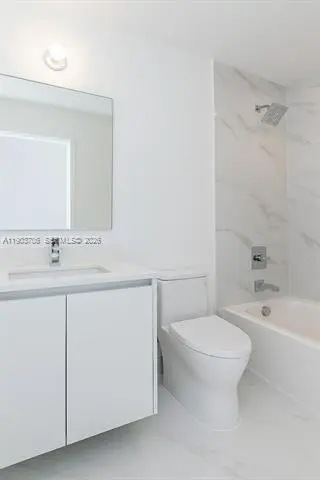 Propiedad en alquiler con 3 habitaciones y 3.5 baños en Miami