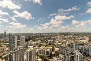 Propiedad en alquiler con 3 habitaciones y 3.5 baños en Miami