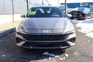 2024 Hyundai Elantra SEL IVT