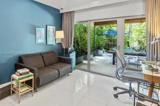 Propiedad en alquiler con 4 habitaciones y 3.5 baños en Miami