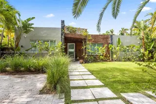 Propiedad en alquiler con 4 habitaciones y 3.5 baños en Miami